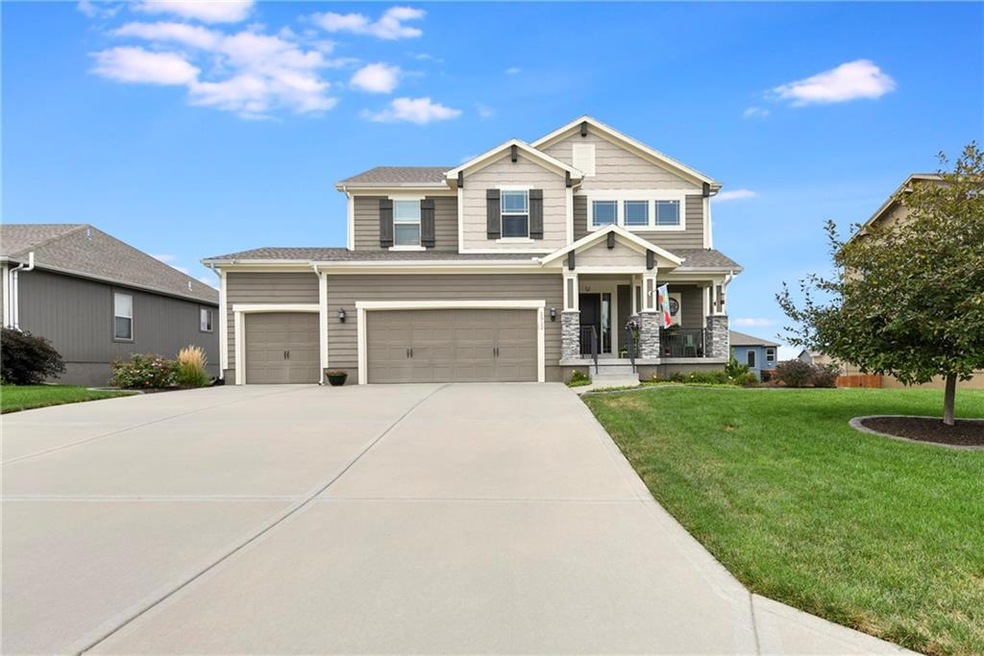 1512 SW Merryman Dr, Lees Summit, MO 64082 - photo 1