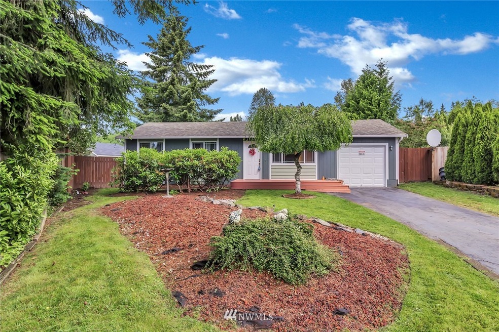709 204th St SE, Bothell, WA 98012 - photo 1