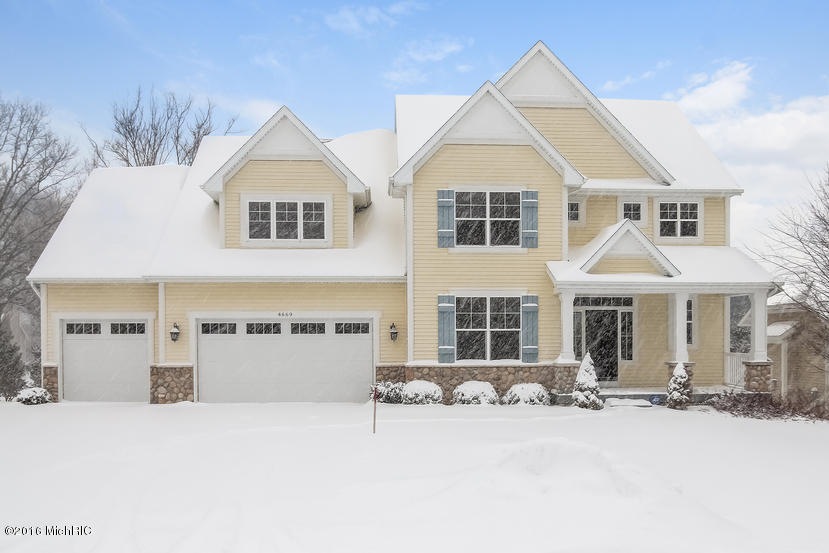 001-Front_View-2435362-small