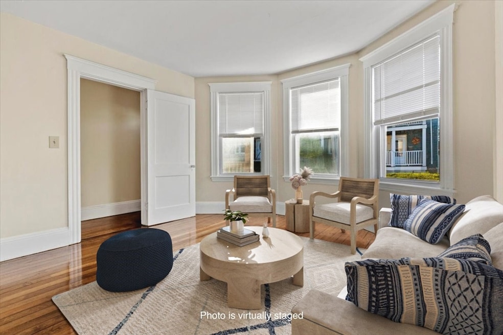 52 Roslyn St unit 1, Salem, MA 01970 - photo 1