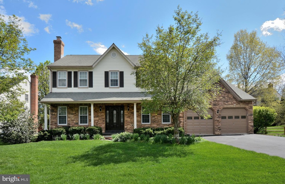 15305 Surrey House Way, Centreville, VA 20120 - photo 1