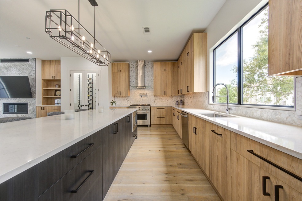 With such an expansive kitchen, this is perfect fo