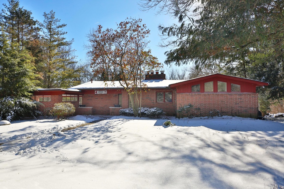 6077 Olentangy River Rd, Worthington, OH 43085 - photo 1