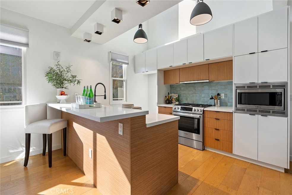 Sold $982,000 • Co-Listing Agent