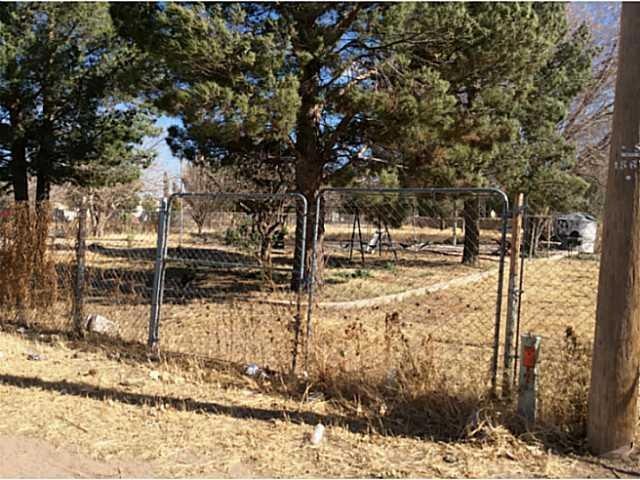 666 Richardson Rd, El Paso, TX 79927 - photo 1