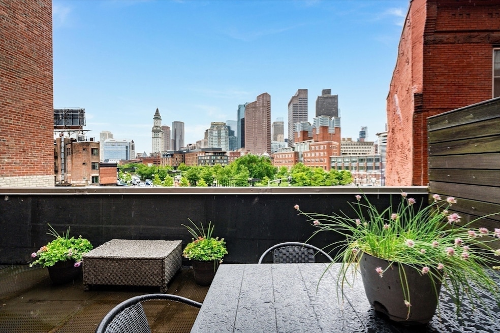 26 Stillman St unit 3-4, Boston, MA 02113 - photo 1