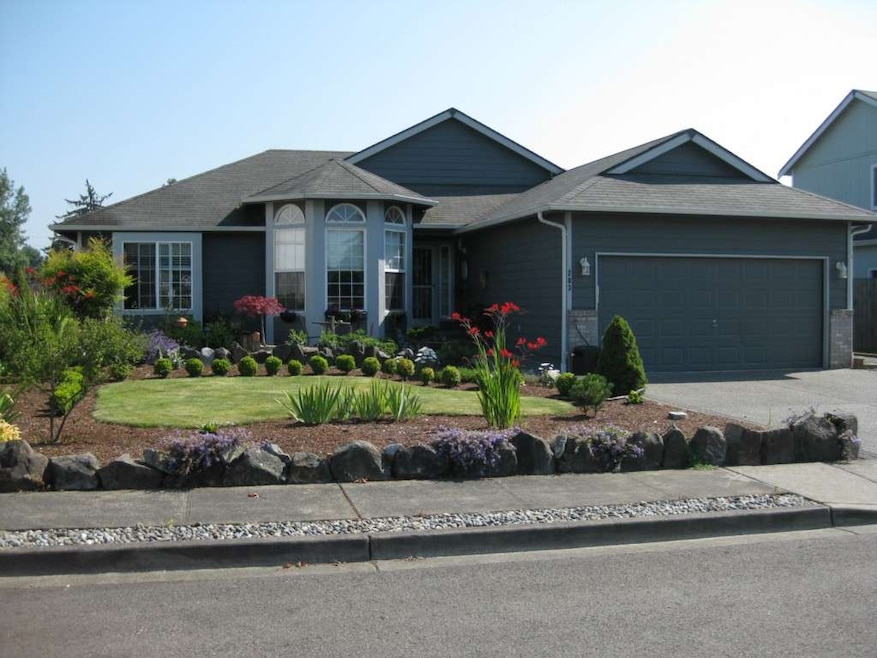 203 Groff Ave NW, Orting, WA 98360 - photo 1