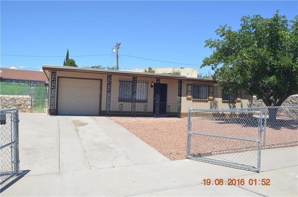 7935 Parral Dr, El Paso, TX 79915 - photo 1