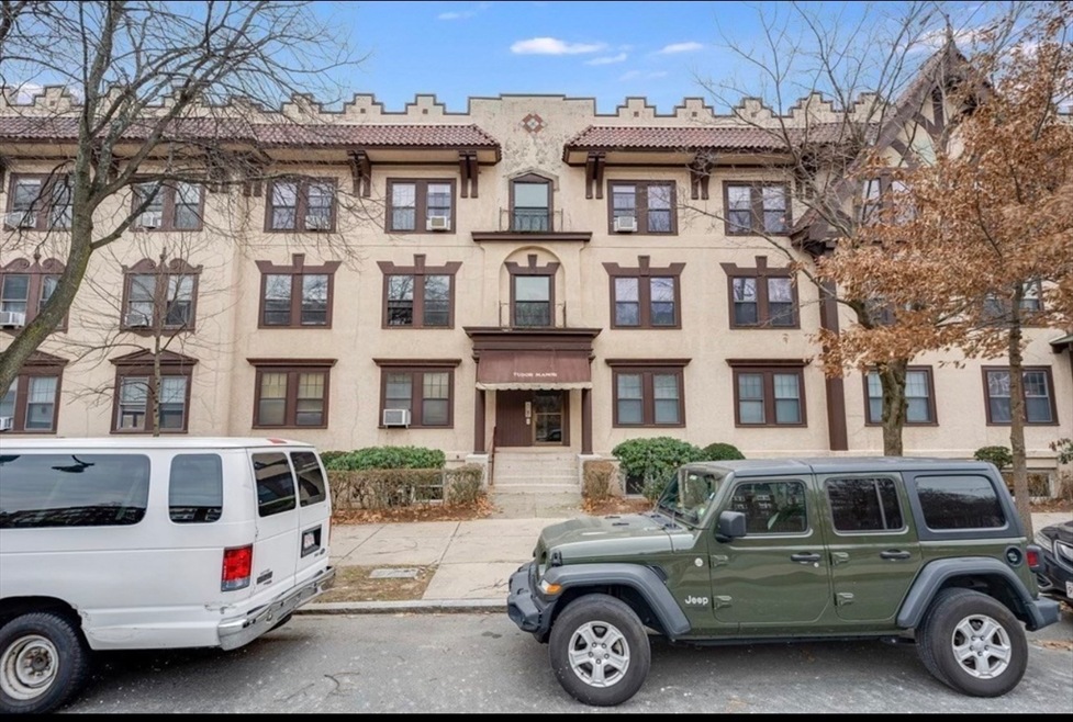 1718 Commonwealth Ave unit 2, Brighton, MA 02135 - photo 1