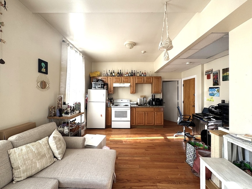 4 Washington Ave unit 24, Chelsea, MA 02150 - photo 1