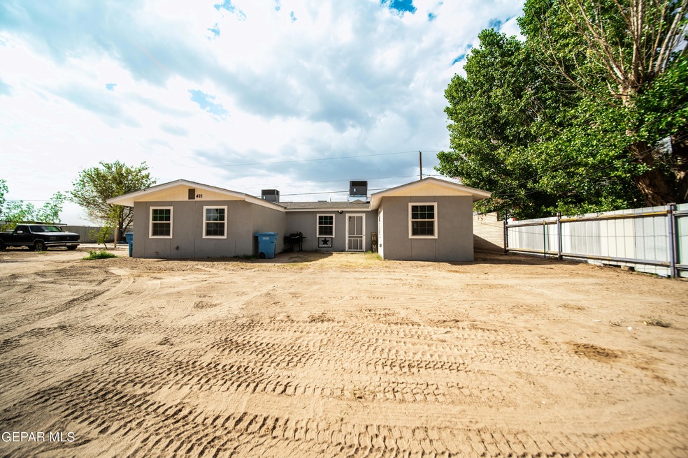 421 Valle Palos Verdes Dr, El Paso, TX 79927 - photo 1