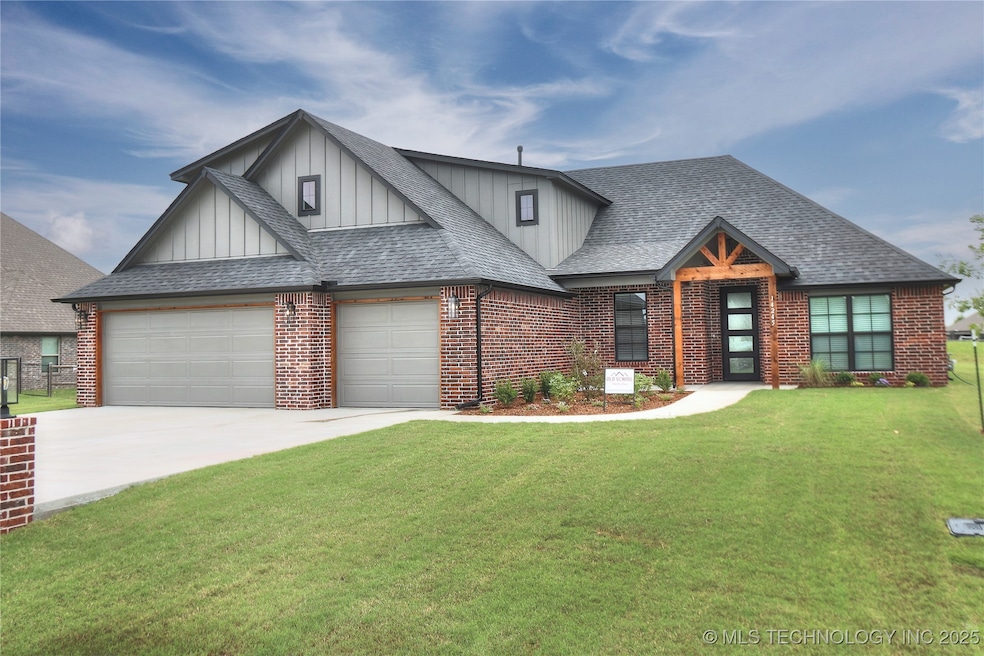 Pending $469,900