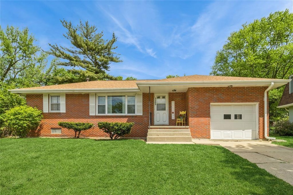 For Sale $205,000 • Co-Listing Agent