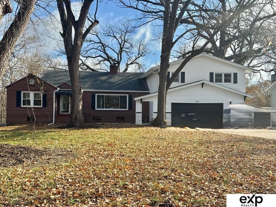 517 Bellevue Blvd N, Bellevue, NE 68005 - photo 1