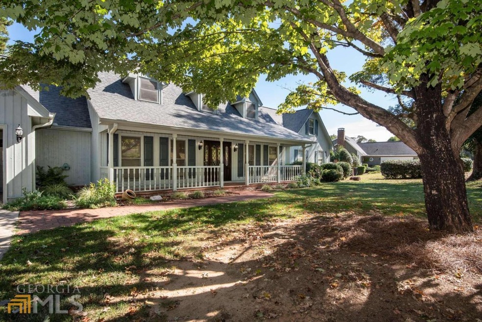 Beautiful family home on Lake Lanier