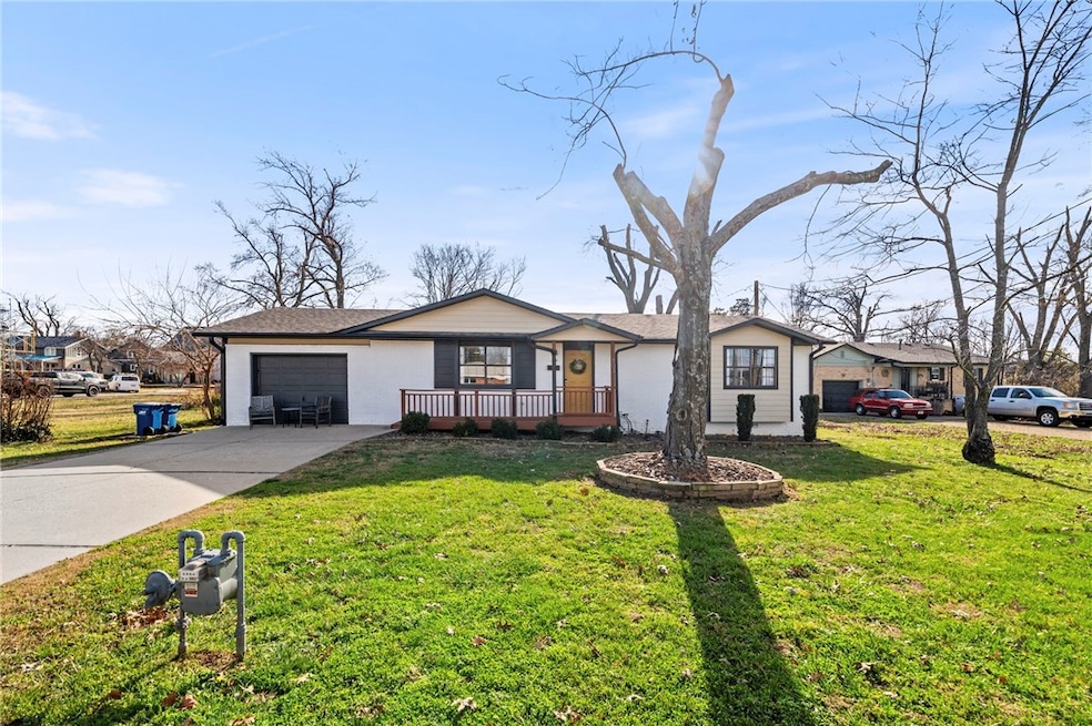 803 NW 2nd St, Bentonville, AR 72712 - photo 1