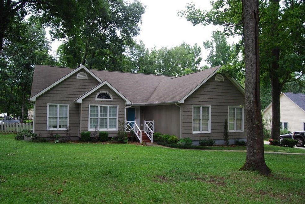 2728 Heath Rd, Macon, GA 31206 - photo 1