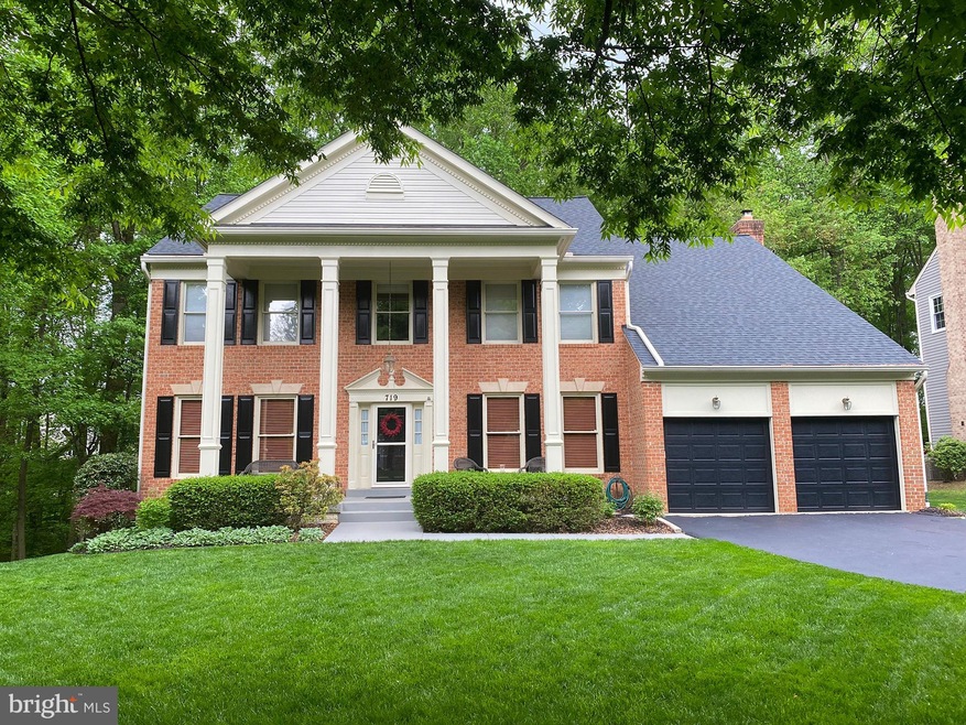 719 Hawkesbury Ln, Silver Spring, MD 20904 - photo 1