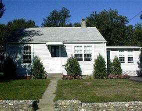 87 Endicott Dr, Warwick, RI 02886 - photo 1