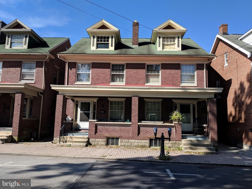 423 Baltimore St, Gettysburg, PA 17325 - photo 1