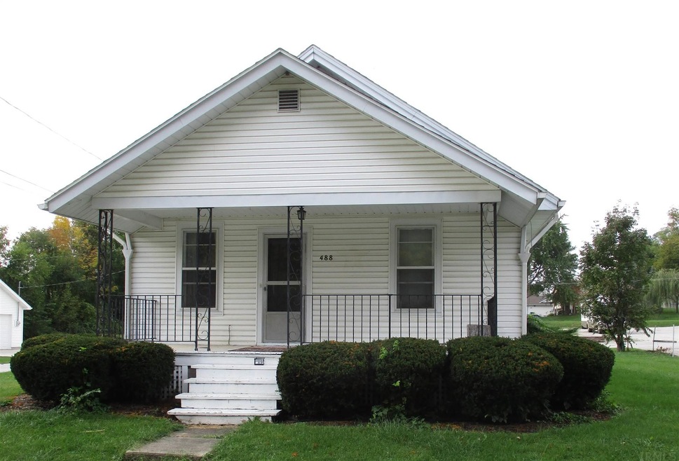 488 S High St, Roanoke, IN 46783 - photo 1
