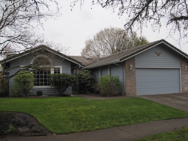 628 Poltava St, Springfield, OR 97477 - photo 1