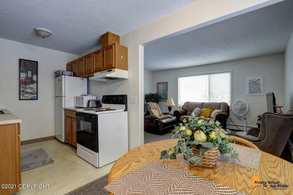 5306 E 24th Ave unit 6, Anchorage, AK 99508 - photo 1