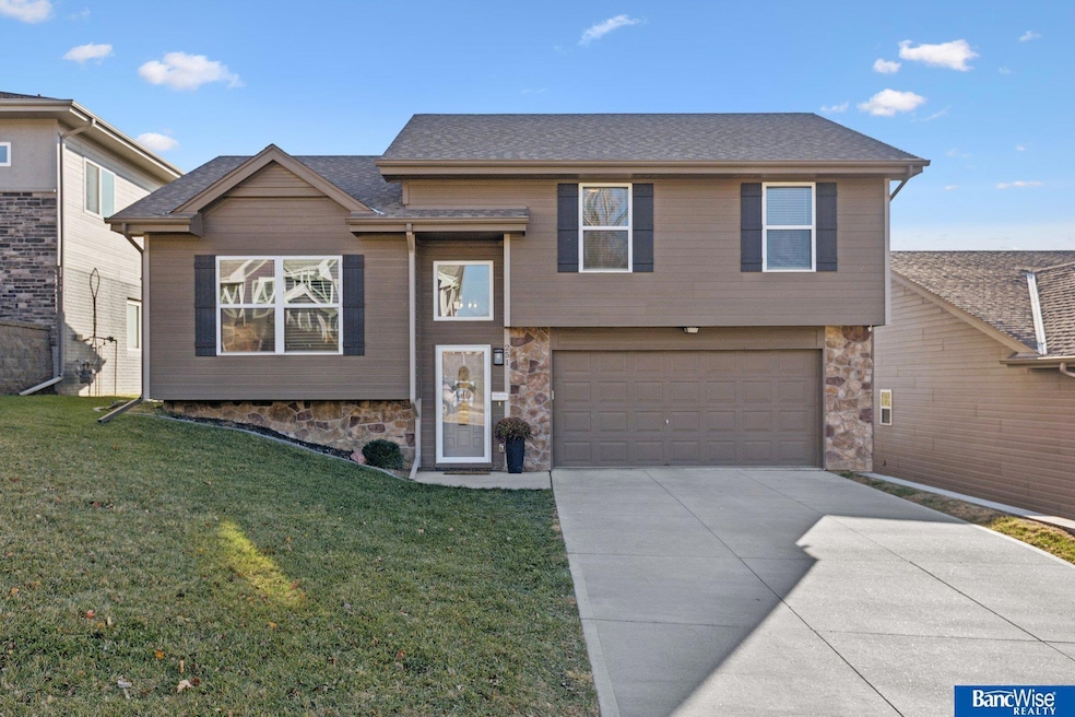 251 11th Ave, Plattsmouth, NE 68048 - photo 1