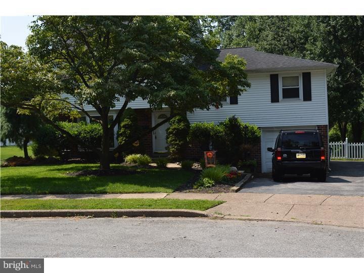 906 Georgetown Rd, Swarthmore, PA 19081 - photo 1