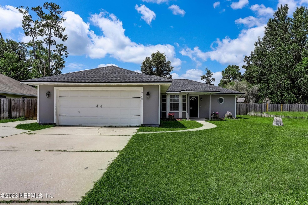 1-web-or-mls-LR_970_Floyd_St_AA-1