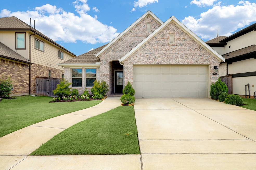 1815 Winston Store Loop, Richmond, TX 77469 - photo 1