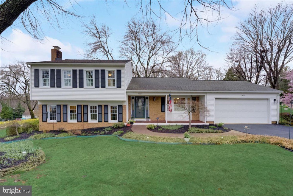 8024 W Point Dr, Springfield, VA 22153 - photo 1