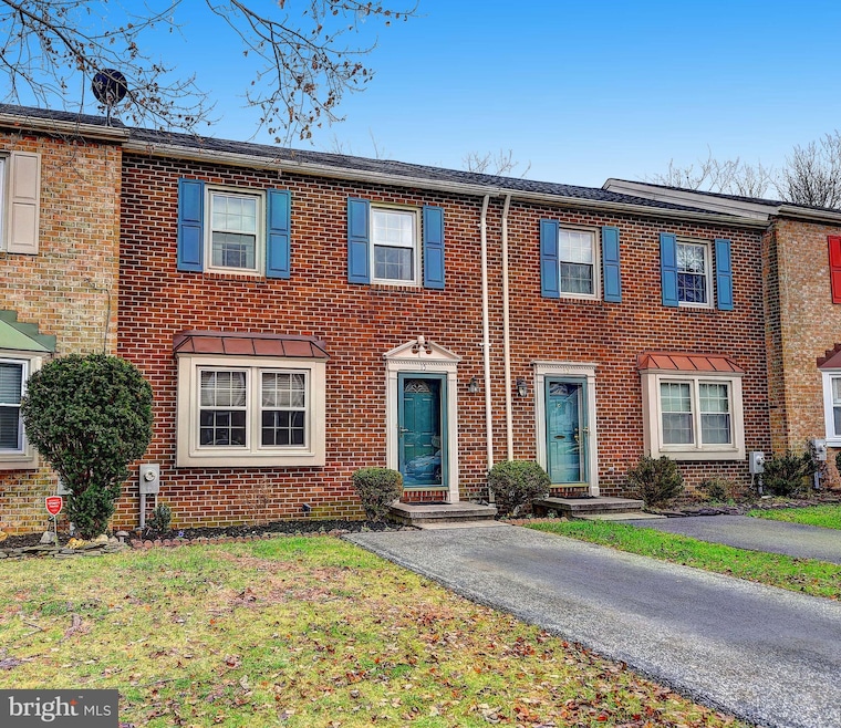 15 Carriage Walk Ct, Parkville, MD 21234 - photo 1