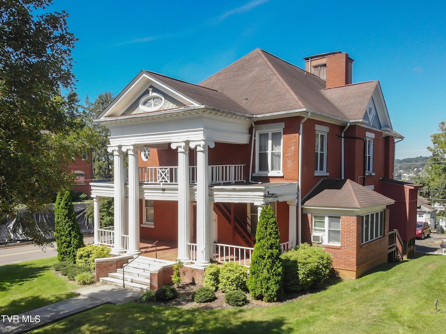 200 Solar St, Bristol, VA 24201 - photo 1