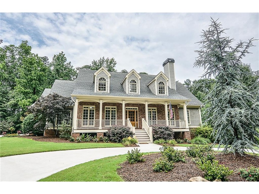Beautiful Cape Cod style home in Timberstone Hollo
