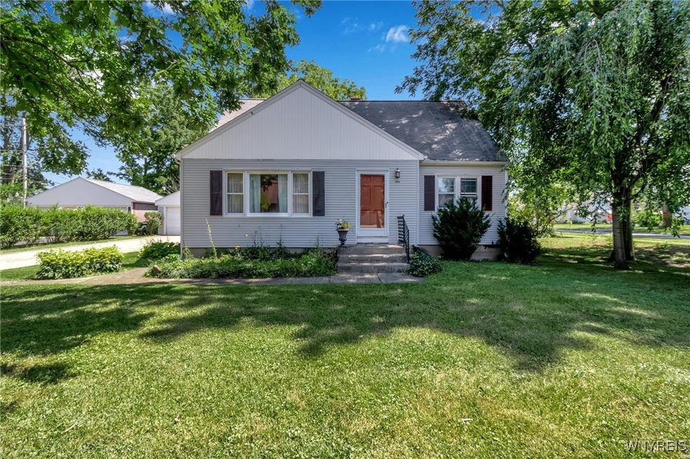 1223 Nash Rd, North Tonawanda, NY 14120 - photo 1