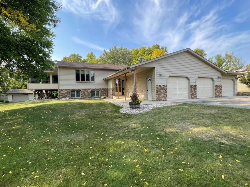 4204 Heritage Ln NE, Alexandria, MN 56308 - photo 1