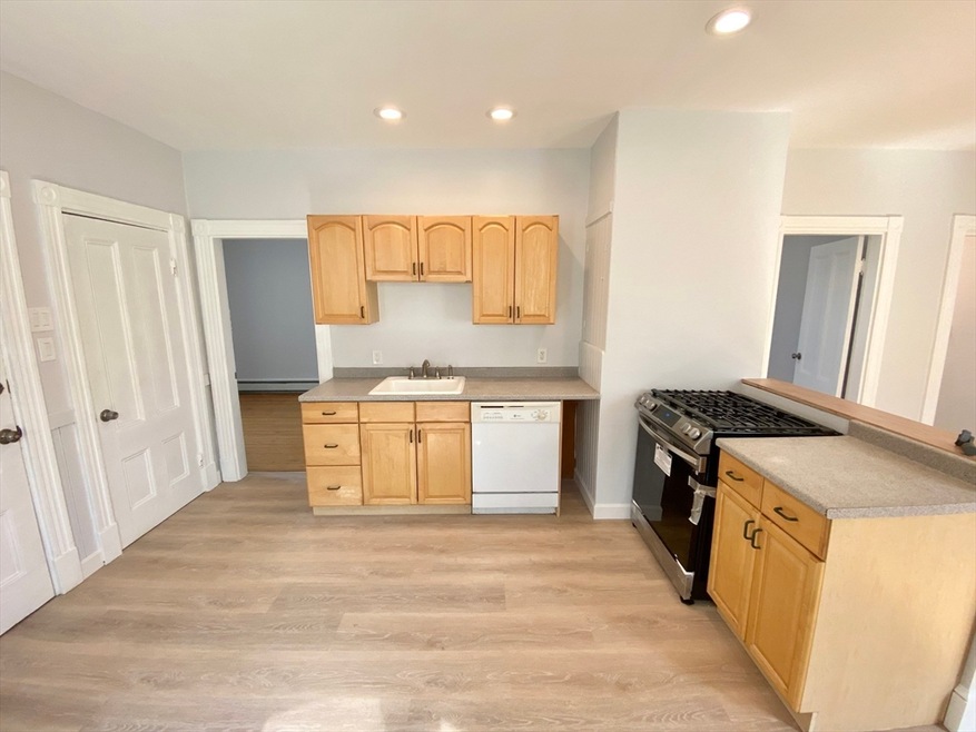 108 Beacon St unit 3, Somerville, MA 02143 - photo 1