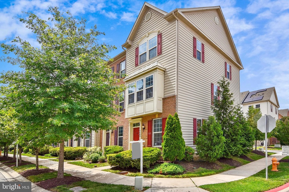 7589 Hearthside Way, Elkridge, MD 21075 - photo 1