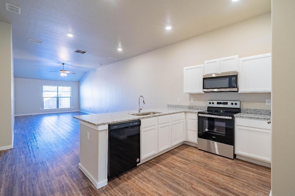 2114 ave k kitcheb 2