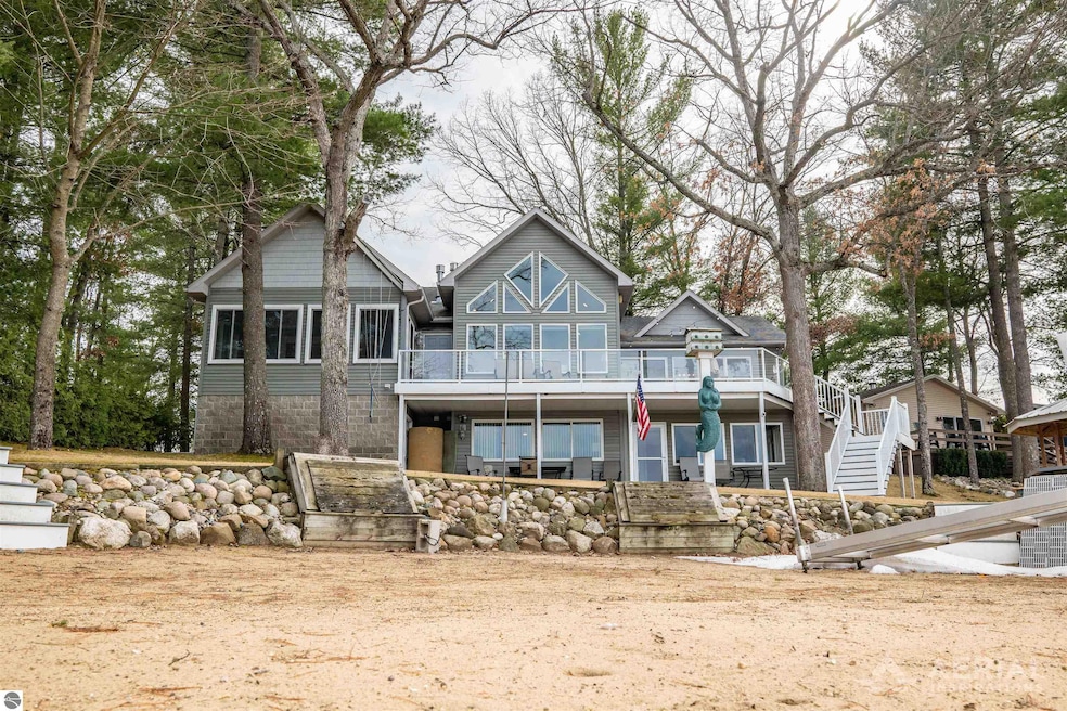 Sold $715,000