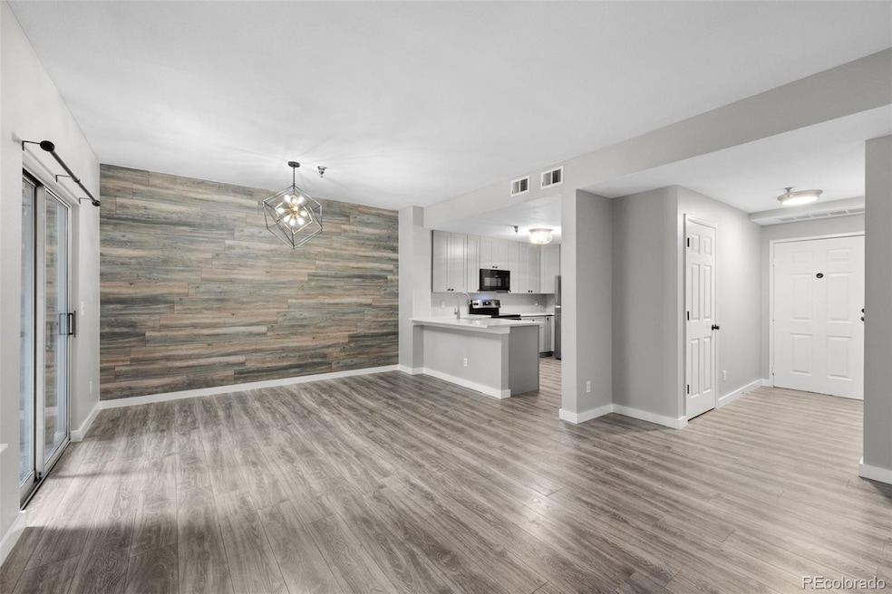 2575 S Syracuse Way unit H201, Denver, CO 80231 - photo 1