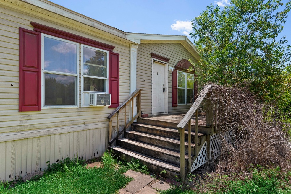 3175 Fm 1462 Rd, Alvin, TX 77511 - photo 1