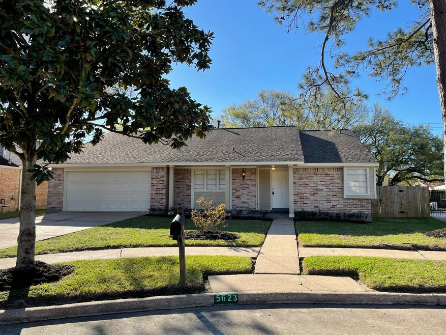 5623 Blackjack Ln, Houston, TX 77088 - photo 1