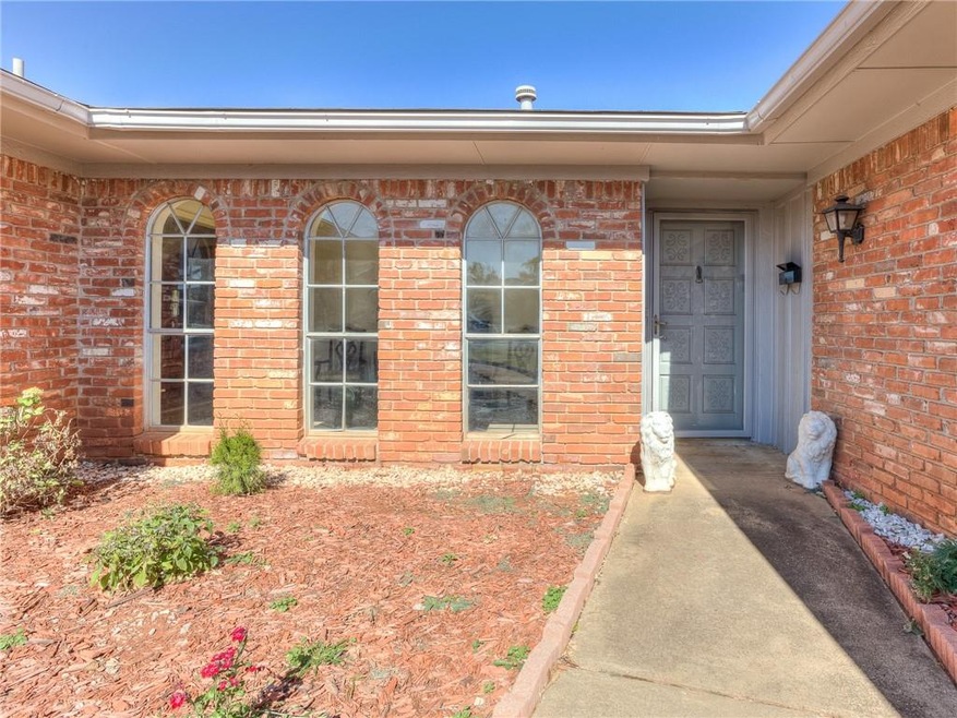 5809 NW 71st St, Warr Acres, OK 73132 - photo 1