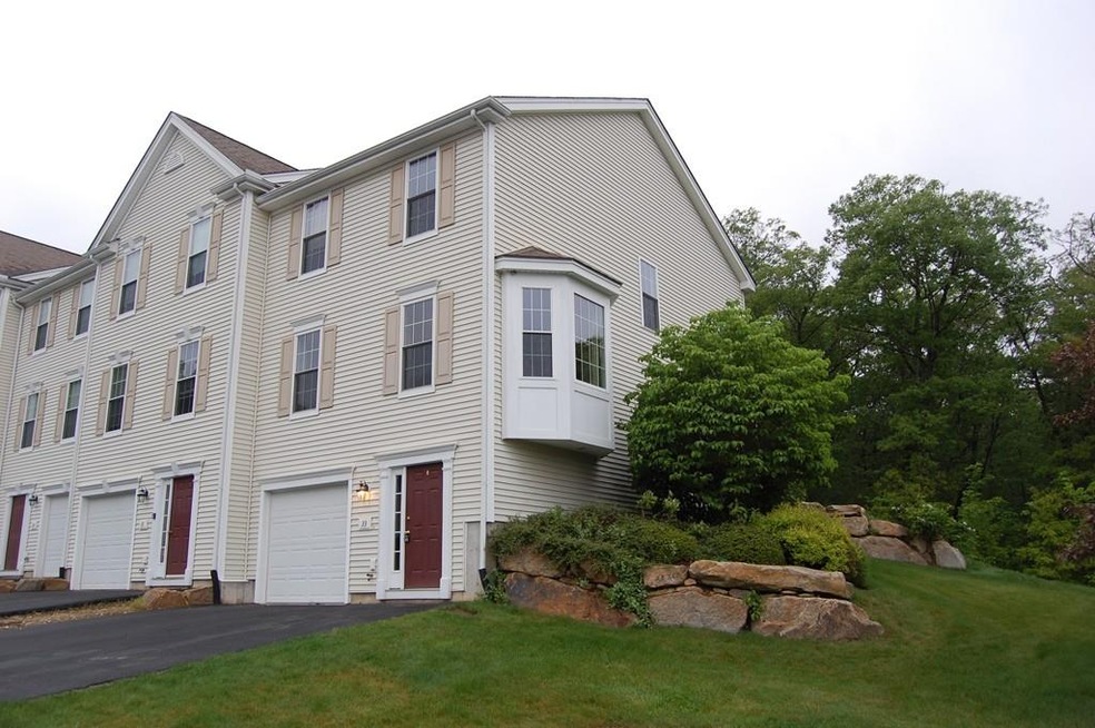 33 Daffodil Ct unit 207, South Grafton, MA 01560 - photo 1