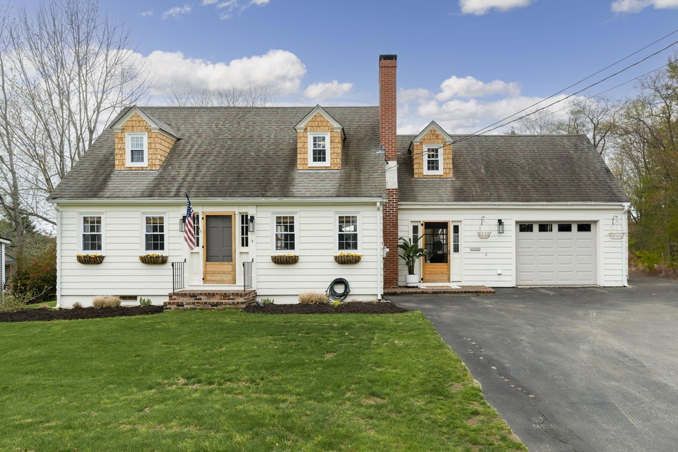 102 Bow St, Freeport, ME 04032 - photo 1