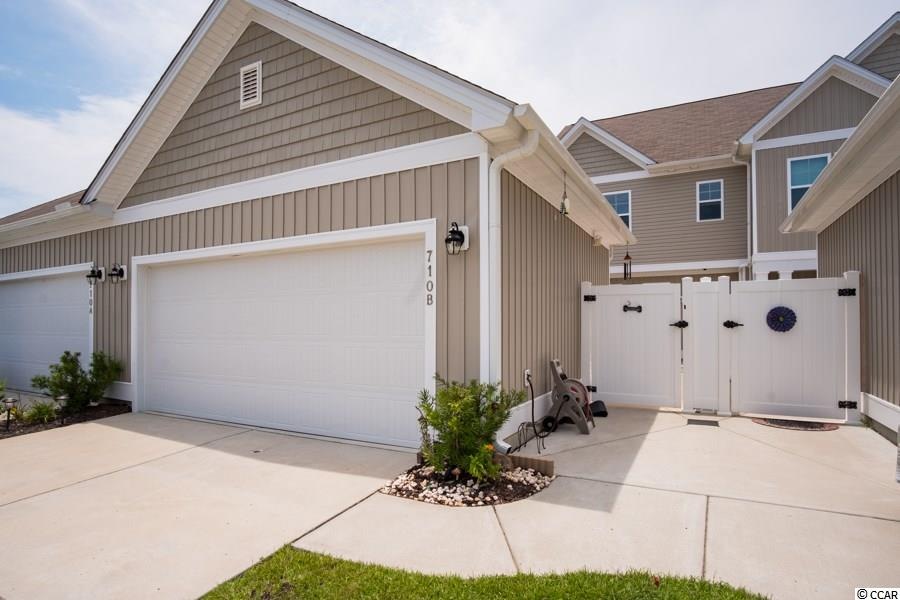 2 Car Detached with large private courtyard