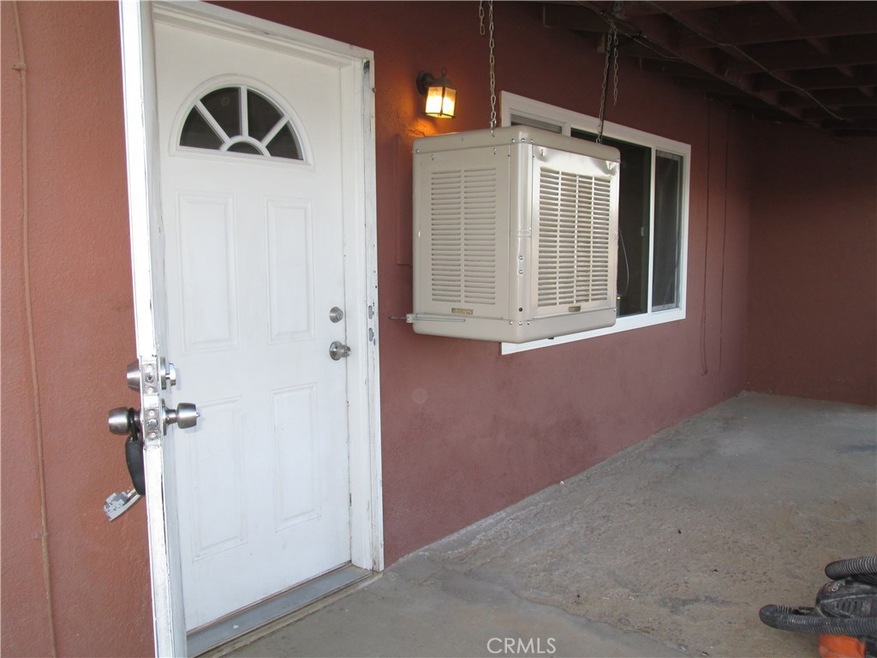 21831 Arapahoe Ave unit 3, Apple Valley, CA 92307 - photo 1