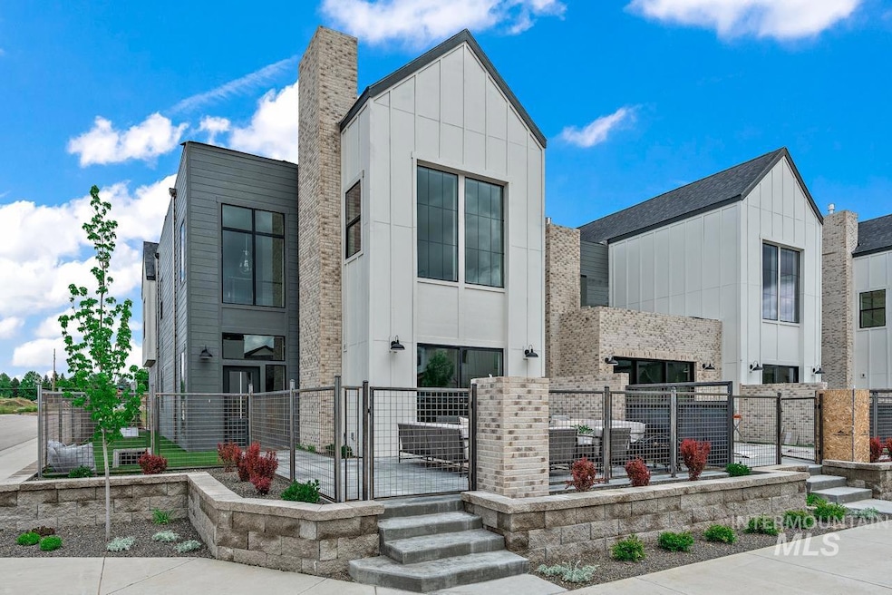 2550 W Iron Coop St, Eagle, ID 83616 - photo 1